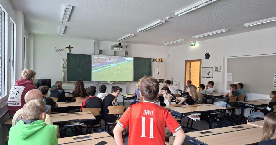 Public Viewing